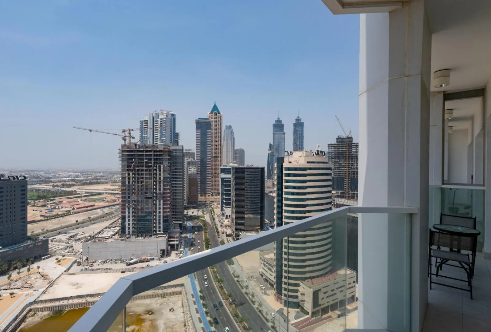 Sleek 1-Bedroom Apartment -Ag Tower, Business Bay Dubaj 0*,  Zjednoczone Emiraty Arabskie